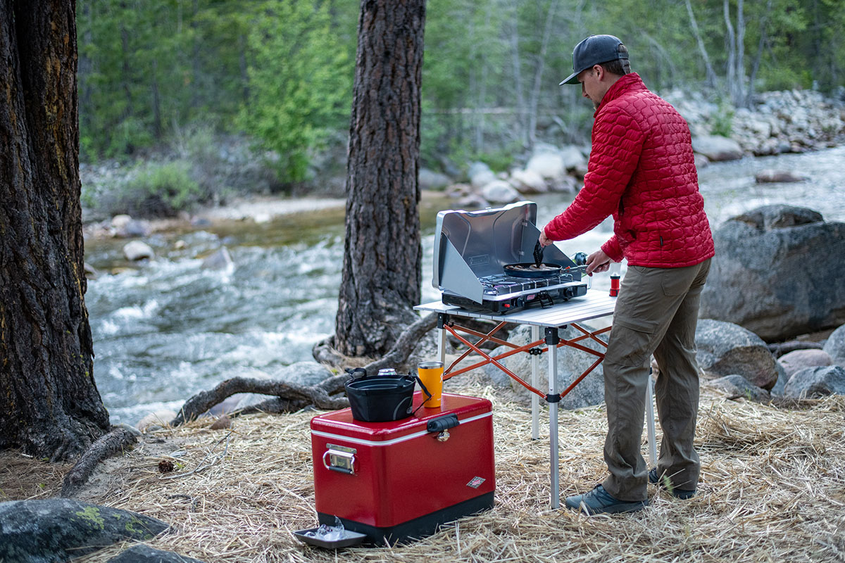 Cooler (camp setup)