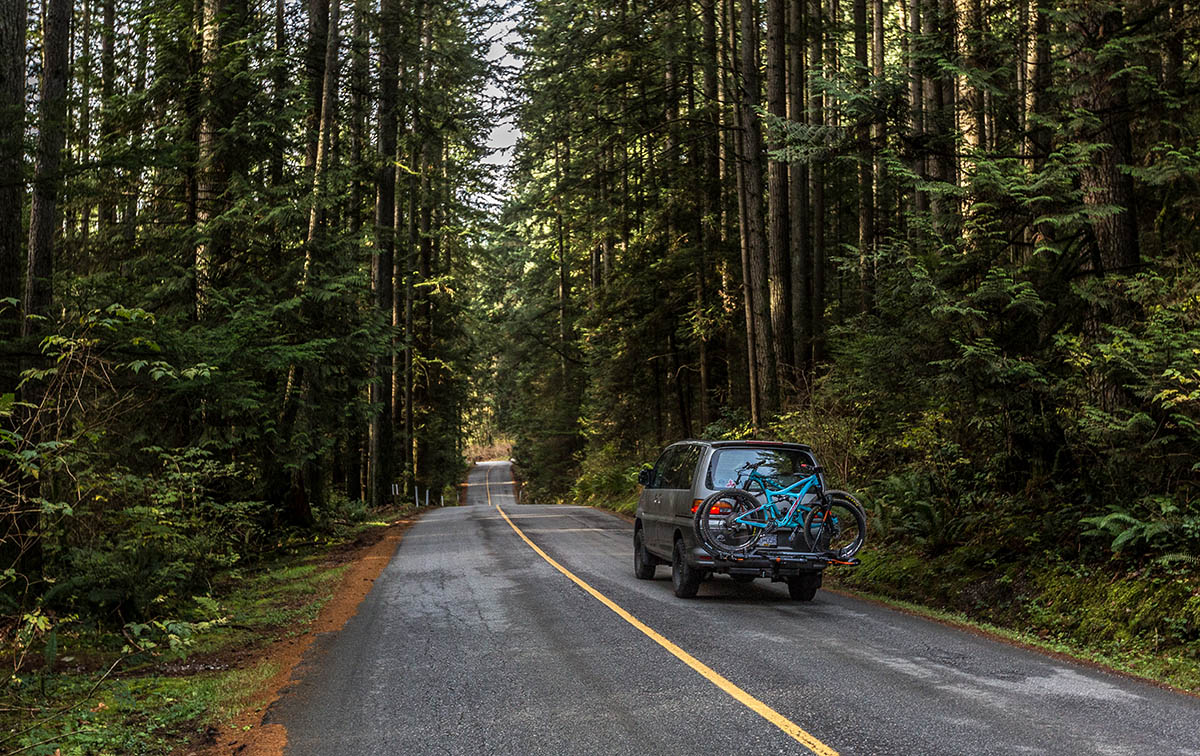 Hitch racks (driving)