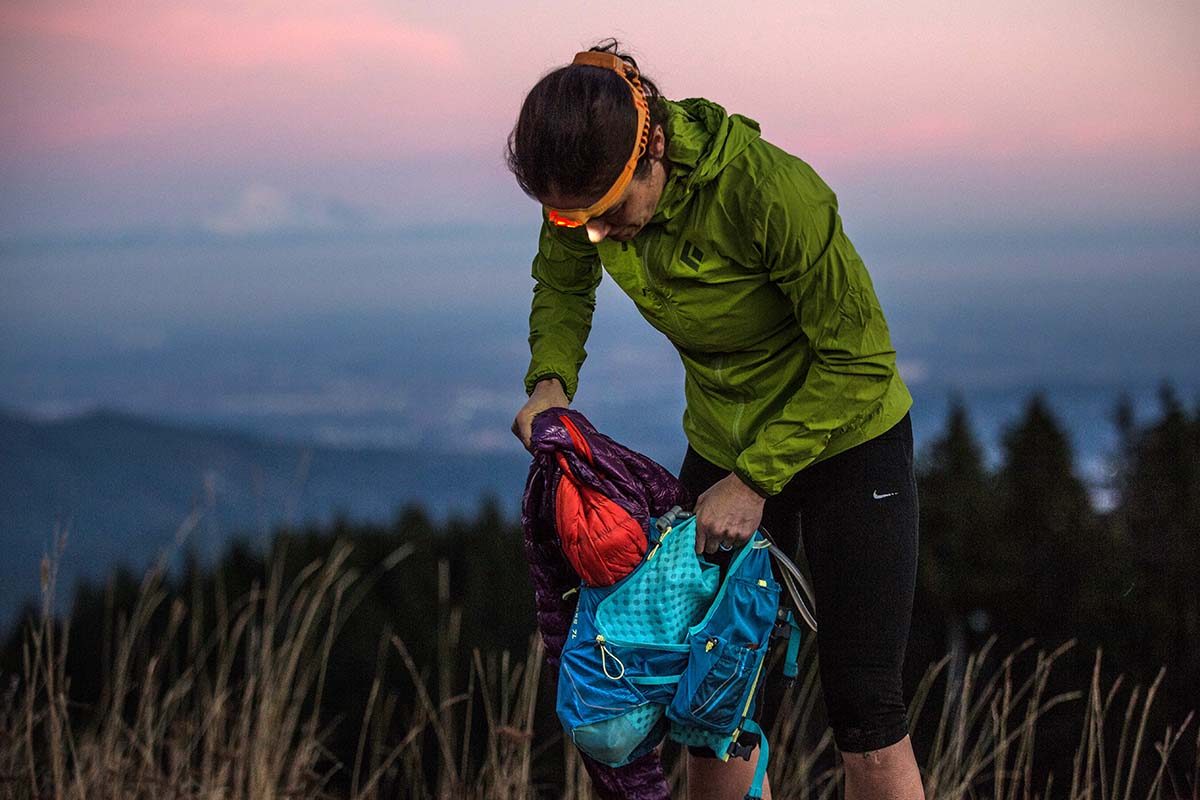 Running vest (removing down jacket from Nathan VaporAiress)