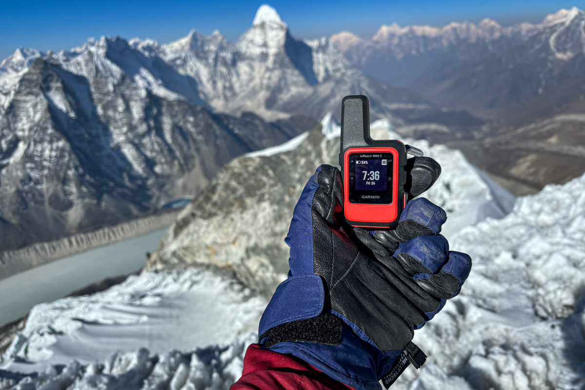 Satellite Messengers (Garmin inReach Mini 2 in Nepal)