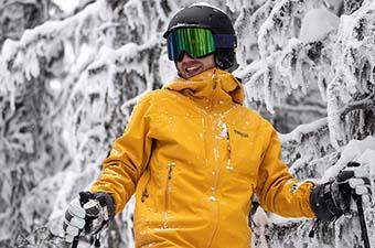 Ski jacket (Trew Gear Cosmic Jacket Primo in snow)