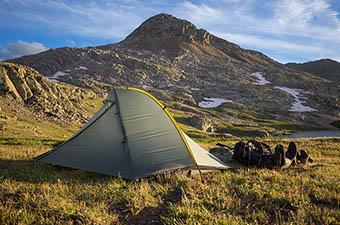 Tarptent Double Rainbow (mountain backdrop)