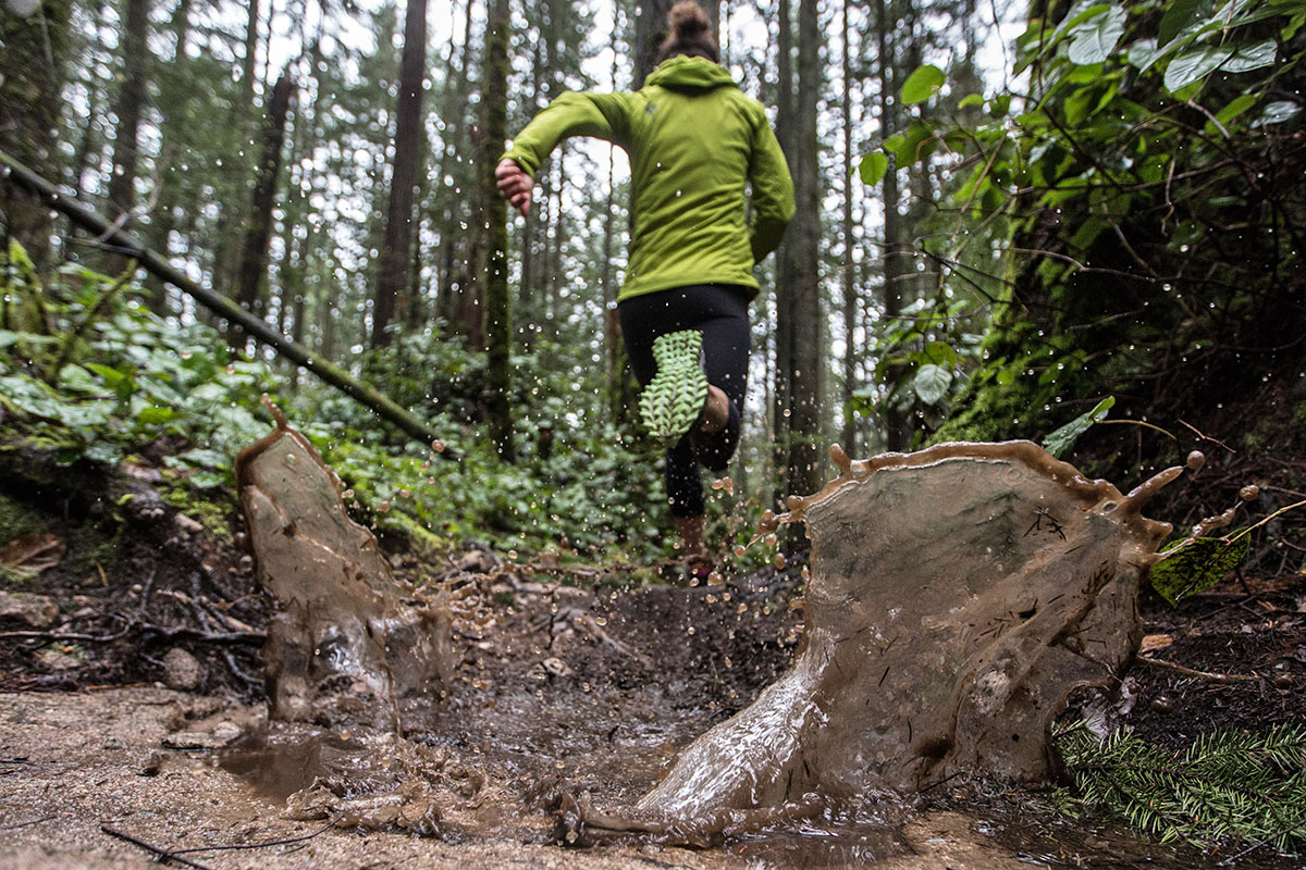 Trail running shoes (Saucony Peregrine 8 splash)